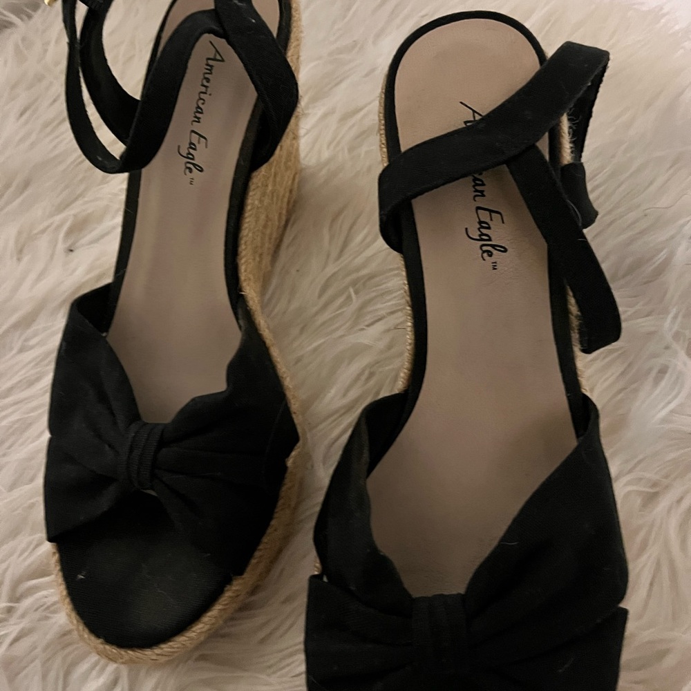 Black American Eagle Open toe wedges